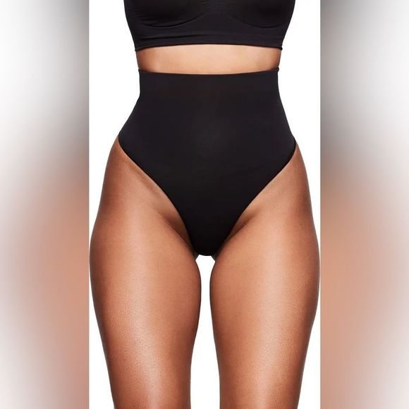 New Skims Core Control Thong - Picture 2 of 5